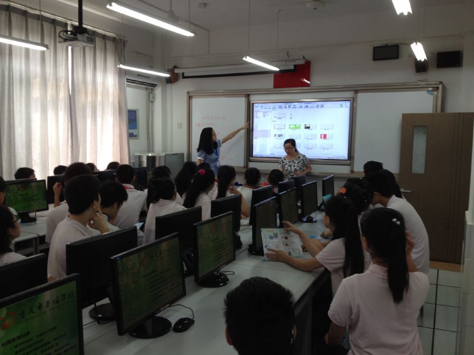 感受电子图书创作乐趣——重庆市聋哑学校培训记