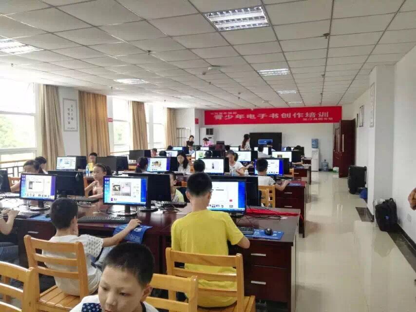 垫江县图书馆青少年电子书创作培训